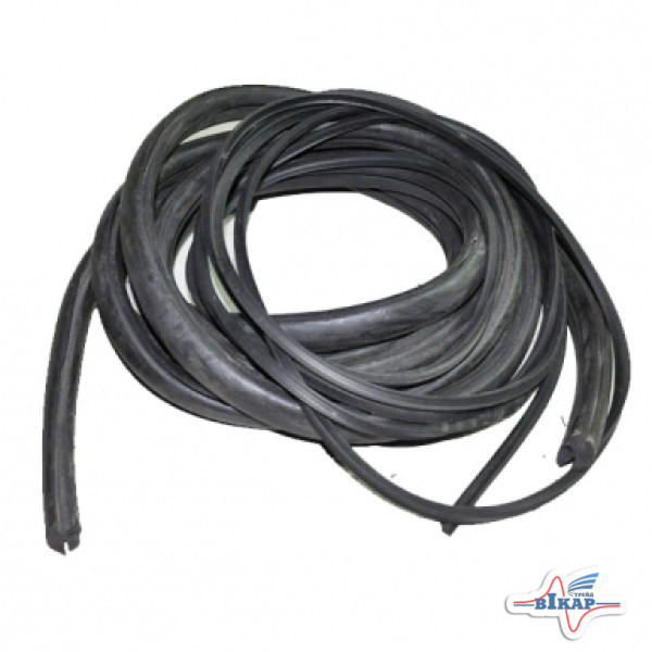 Уплотнитель стекла кабины (с замком) (1 метр погонный) МТЗ МК, Т-150, ЮМЗ МК, Т-16 (пр-во Украина)