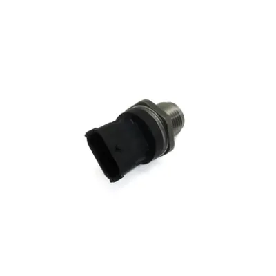 Датчик давления топлива (504157020/0281006165), T8.390/CX8080/MX340, F2CE/F2CF, Mec-Diesel Датчик давления топлива (504157020/0281006165), T8.390/CX8080/MX340, F2CE/F2CF, Mec-Diesel