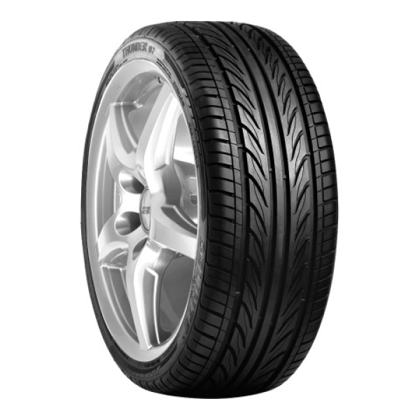 Шина Delinte D7 235/45 R17 97W XL